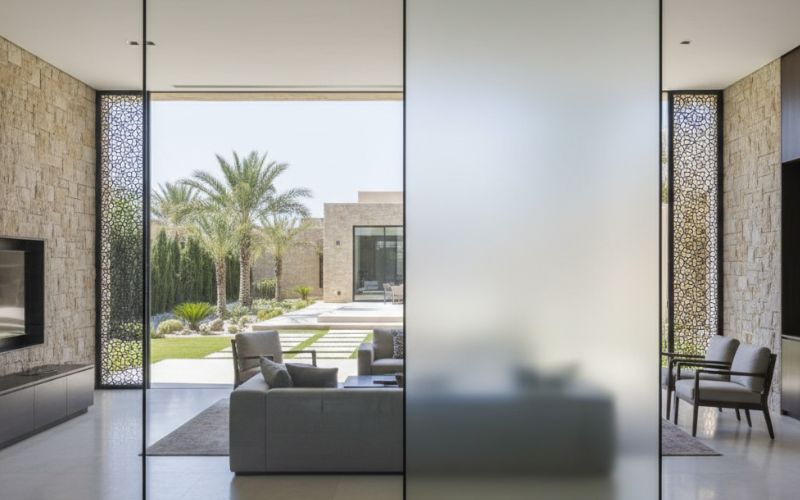 Smart Glass vs Smart Film: